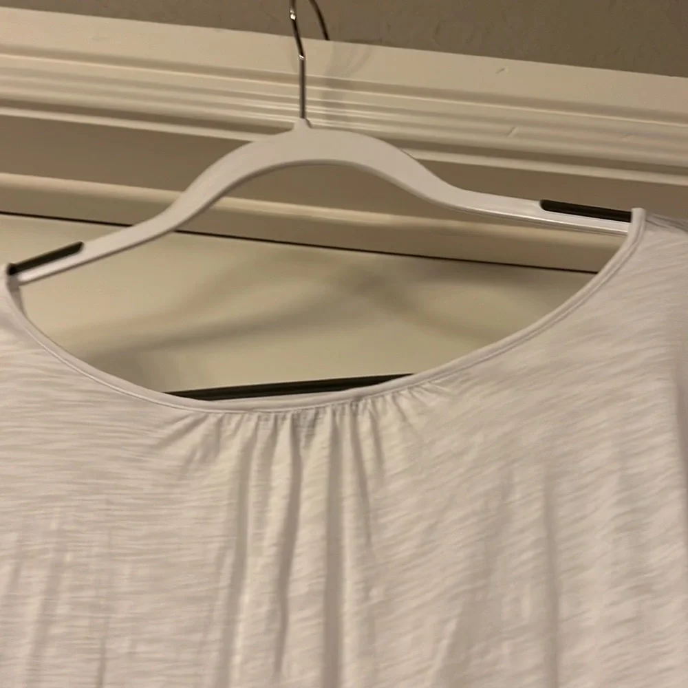 NYDJ Large White Split-Sleeve Tee - Picture 6 of 9